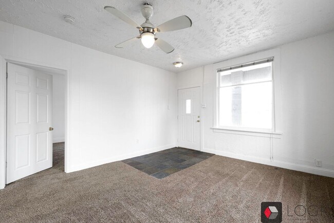 Photo - 764 Garfield Ave Unidad 1