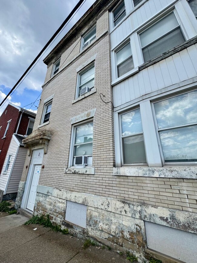 Photo - 512 S Millvale Ave Unidad #2