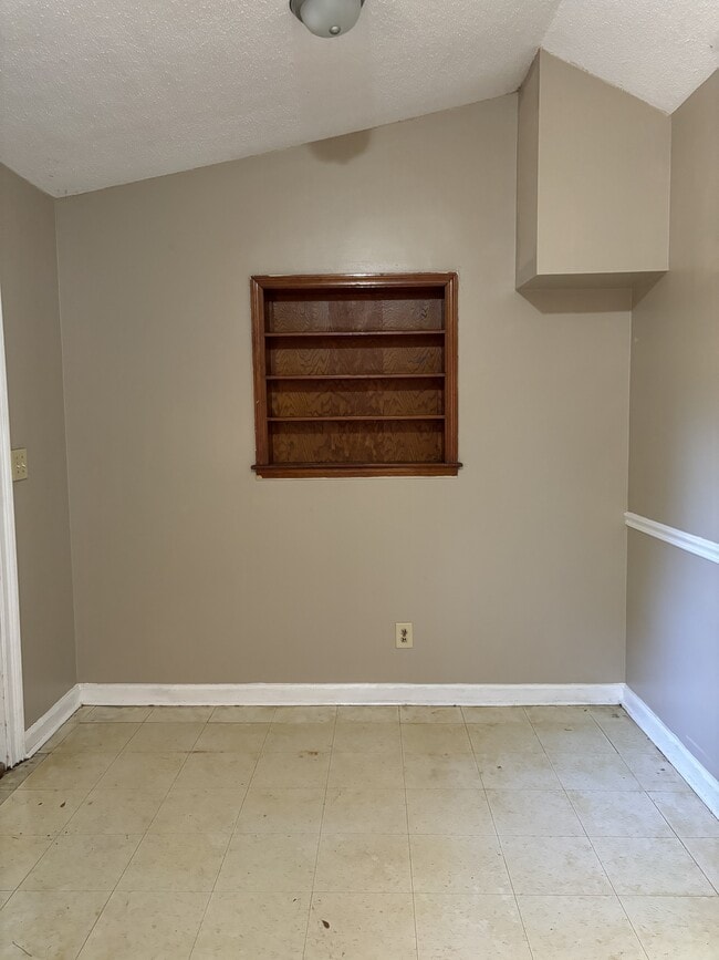 Photo - 612 10th Ave