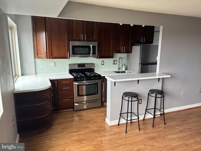 Photo - 2500 N Van Dorn St Unit 1517