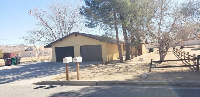 Building Photo - 7389 Cibola Trail Unit B
