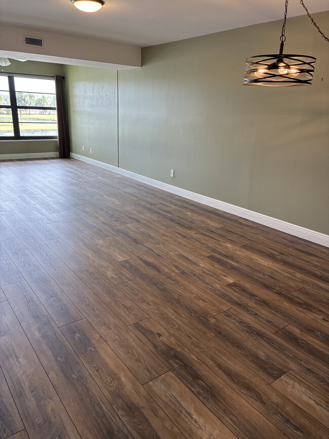 Photo - 31 Plantation Dr Unit 205