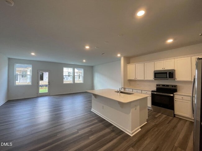 Photo - 213 Lily Patch Ln