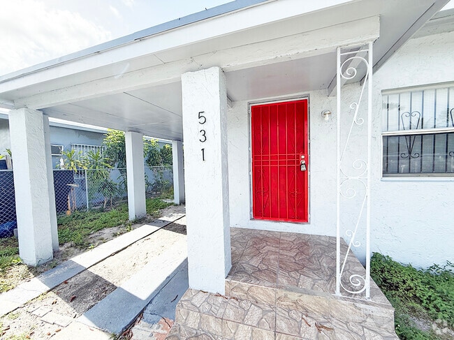 Building Photo - 531 NW 110th St Rental