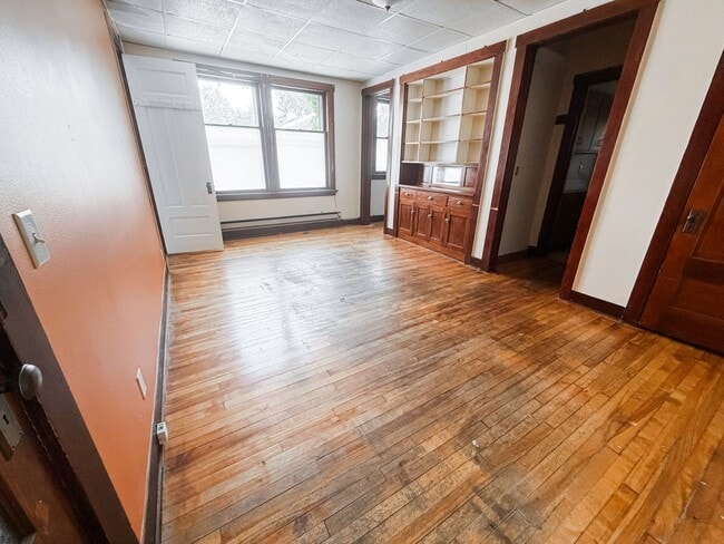 Building Photo - 816 Cass St Unit Apt 104