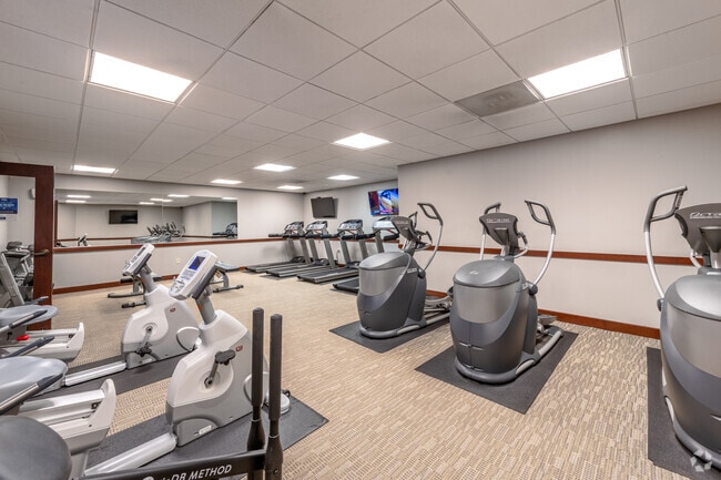 Fitness Center - University Studios