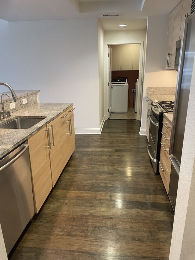 Photo - "Phenomenal and Luxurious 2-Bed, 2-Bath Co... Unidad 260