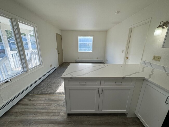 Photo - 1 BD, 1 BA Apartment Nestled Back on a Cul-de-Sac Unit 4006 #12