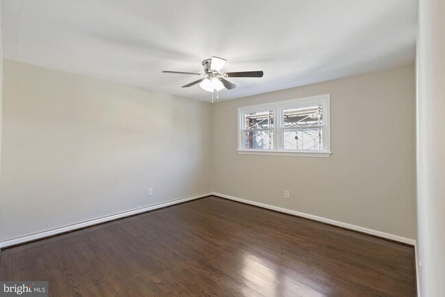 Building Photo - 504 E Alexandria Ave Unit 4 Rental