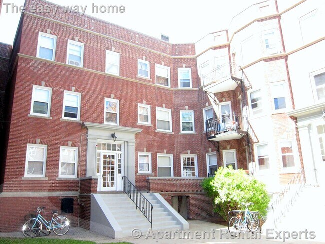 Building Photo - 163 Summer St Unit #24