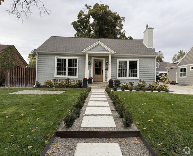 Building Photo - Beautiful Remodeled Sugar House Home