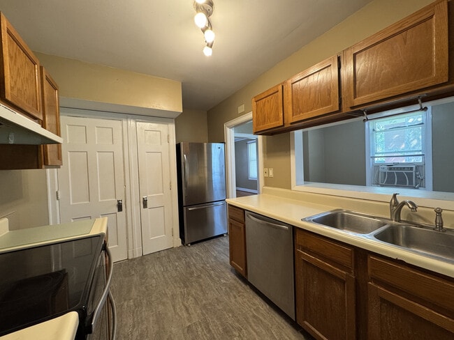 Photo - 712 Pacesetter Dr
