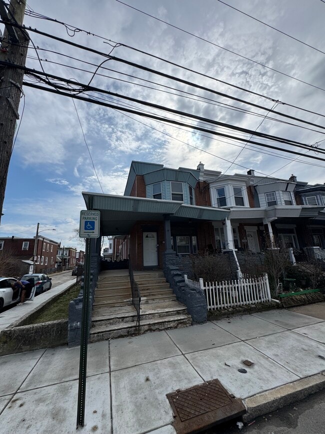 Photo - 5524 Locust St