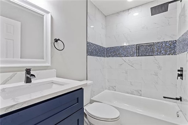 Photo - 5930 Sierra Dr NW