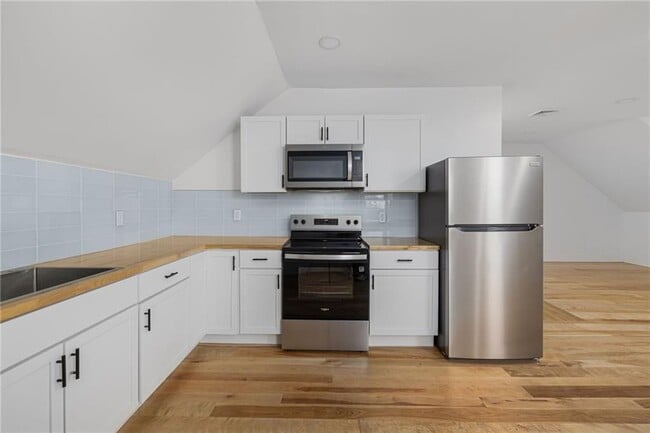 30 Cypress St Unit 3