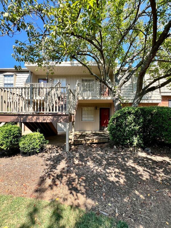 Photo - 3826 Country Club Rd