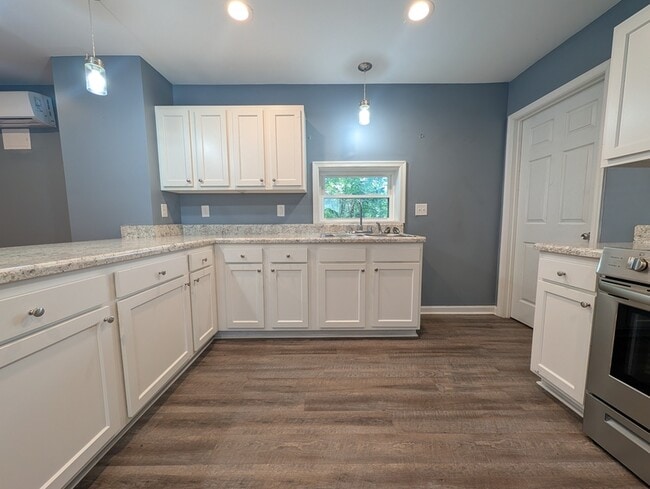 Photo - 703 E Riverside Dr Unit A