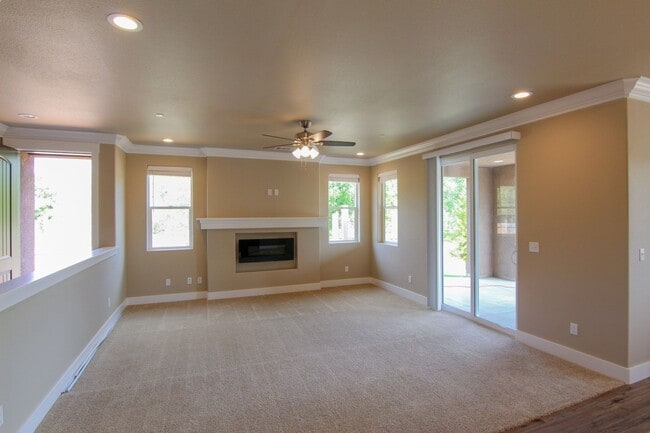 Photo - Brand New Build!