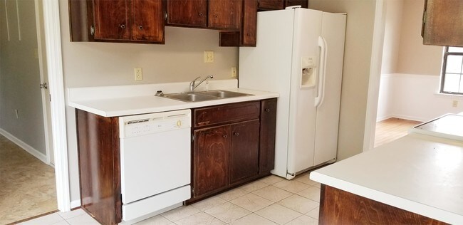 Photo - 956 Gulfstream Rd