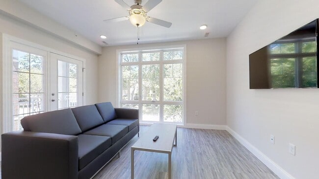 Photo - 309 W Washington