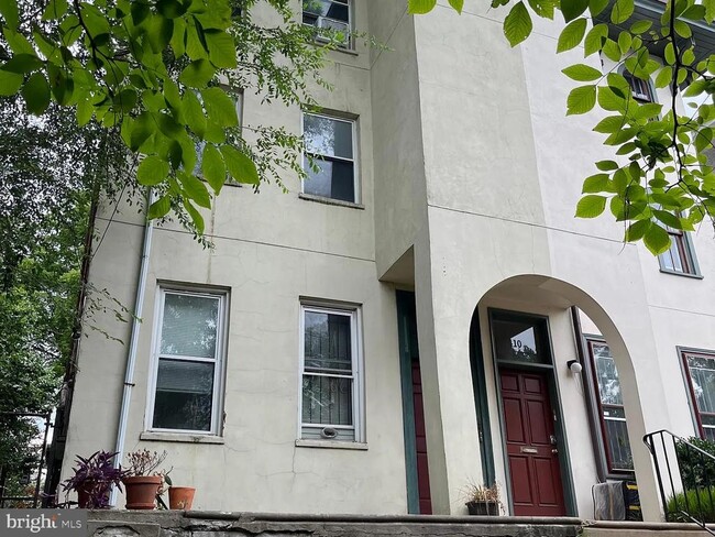 Photo - 408 N 32nd St House