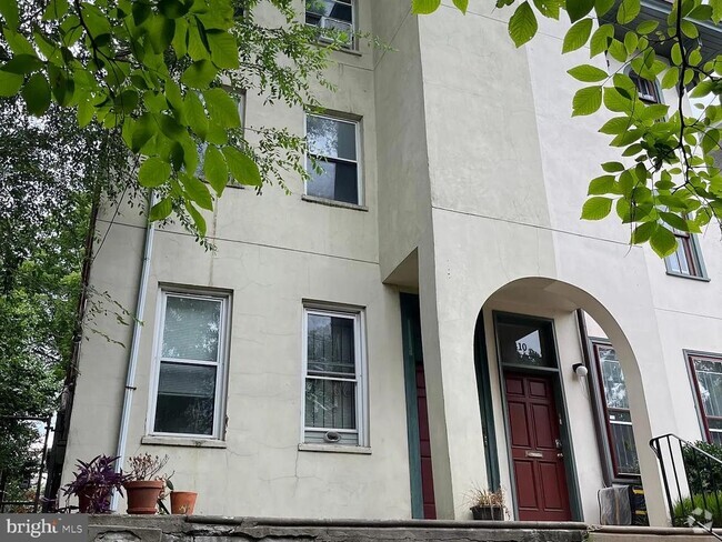Building Photo - 408 N 32nd St Rental