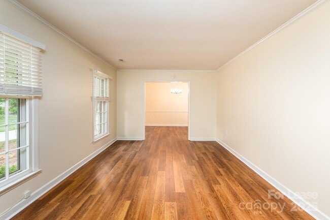 Photo - 901 Winter Wood Dr