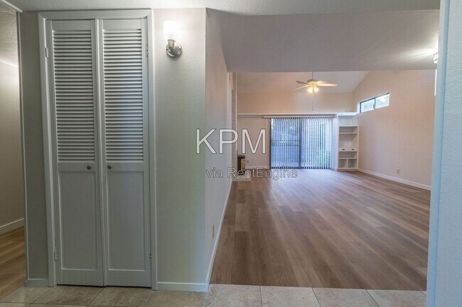 6829 Mill Springs Ct