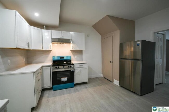 Photo - 459 Linden St Unit 1-A