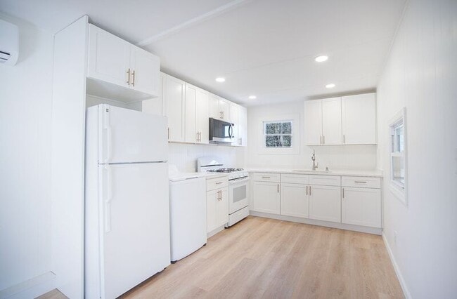 Photo - 2401 Westfield St