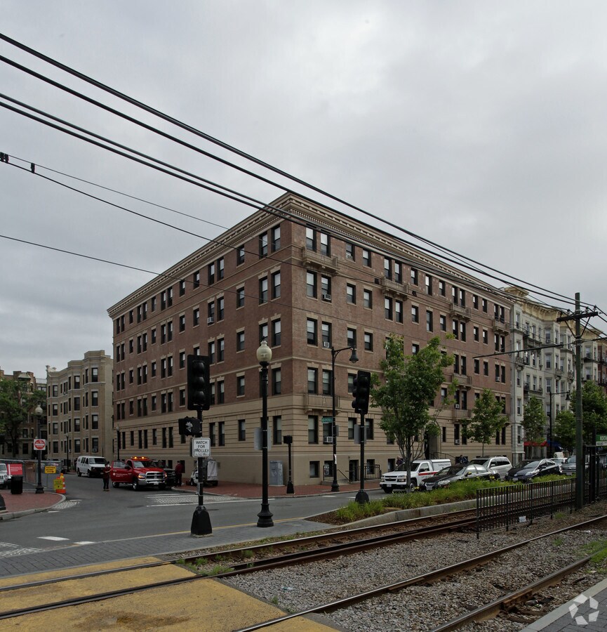 Photo - 337 Huntington Ave