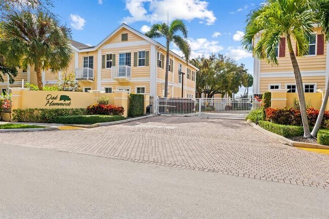 Photo - 515 SW 18th Ave