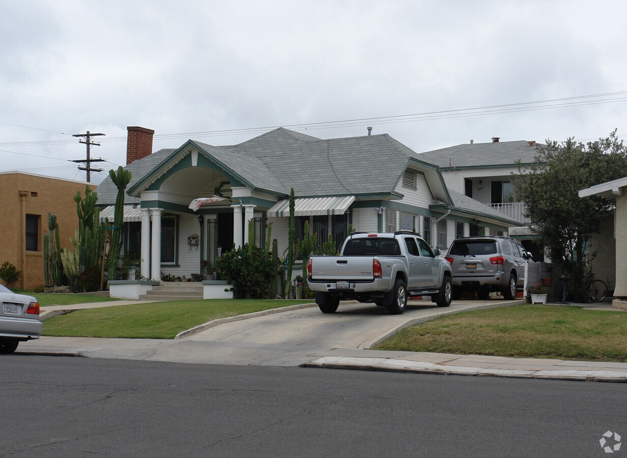 Photo - 3677 31st St