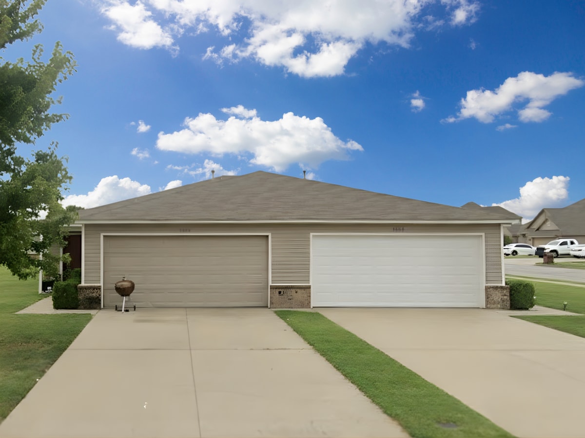 Photo - 5808 N 34th St