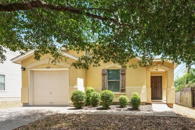 Building Photo - 4705 Cypress Bend