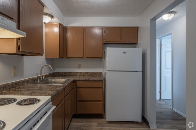 3BD, 1BA - 850-900SF