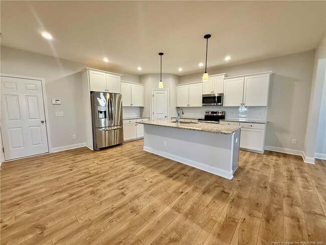 Photo - 155 Silk Oak Dr