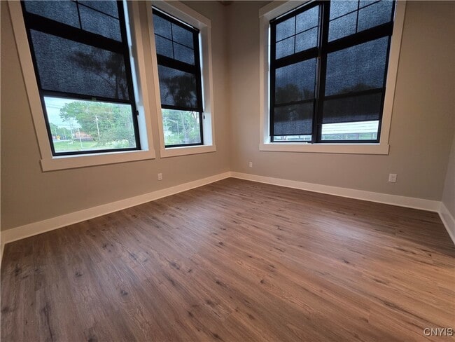 Building Photo - 100 Buckley Rd Rental