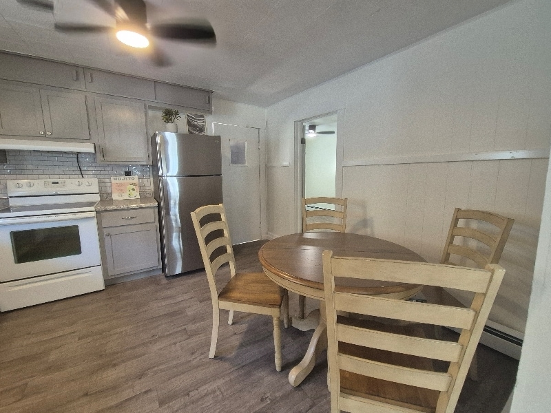 Photo - 2205 S Plum St