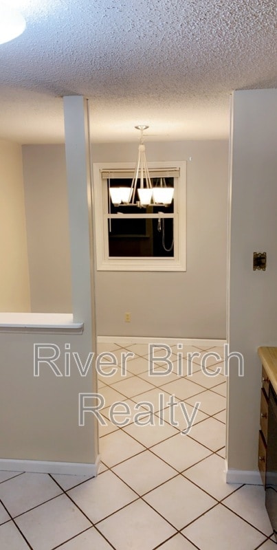 Photo - 425 W Lawrence Ave