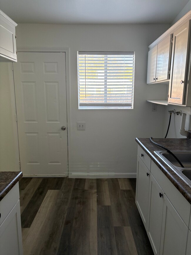 Photo - 1239 W Avenue H15