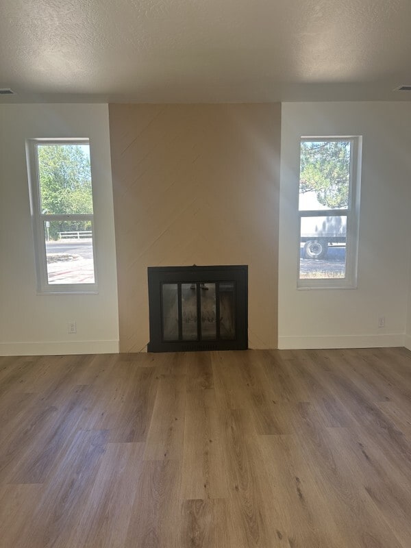 Photo - 2704 E Crk Rd