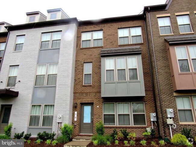Building Photo - 10 Capital Ct Rental