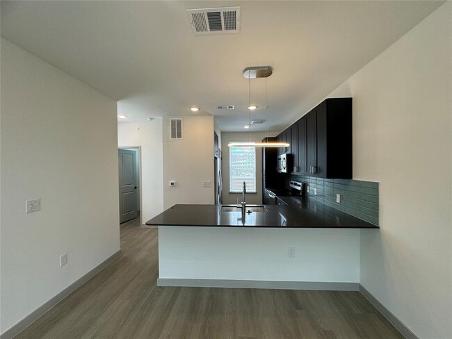 Photo - 91 Jensen Dr Apartment Unit TH1102