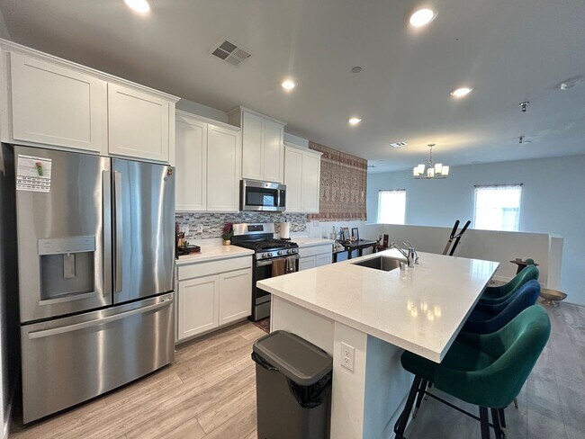 Photo - Gated Henderson 2-Bedroom 2.5-Bathroom Townhouse!