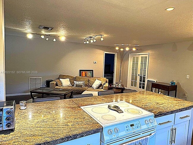 Photo - 2736 Carnation Ct