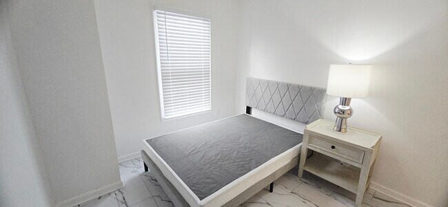 Photo - 8 Highlands Ct