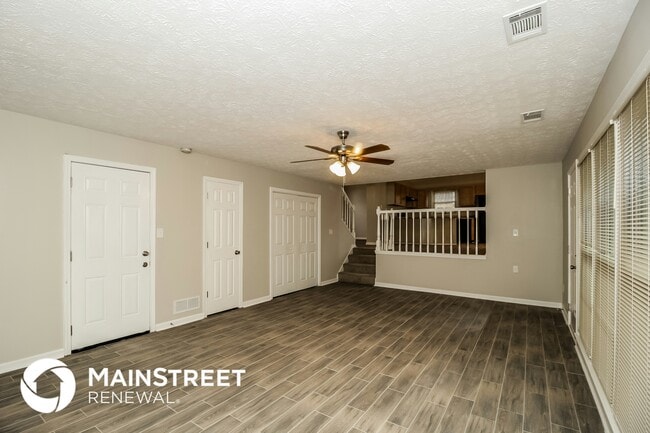 Photo - 2079 Winsburg Dr