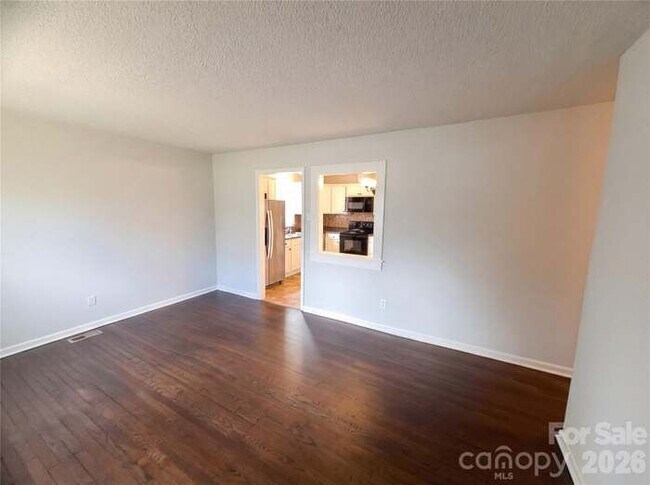 Photo - 120 Sunset Ln