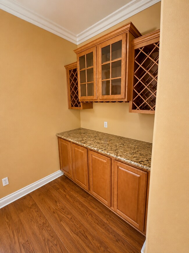 Spacious 3-Bed, 3-Bath + Bonus room as office/den.  Great room - Open Kitchen with island.  Gem i...